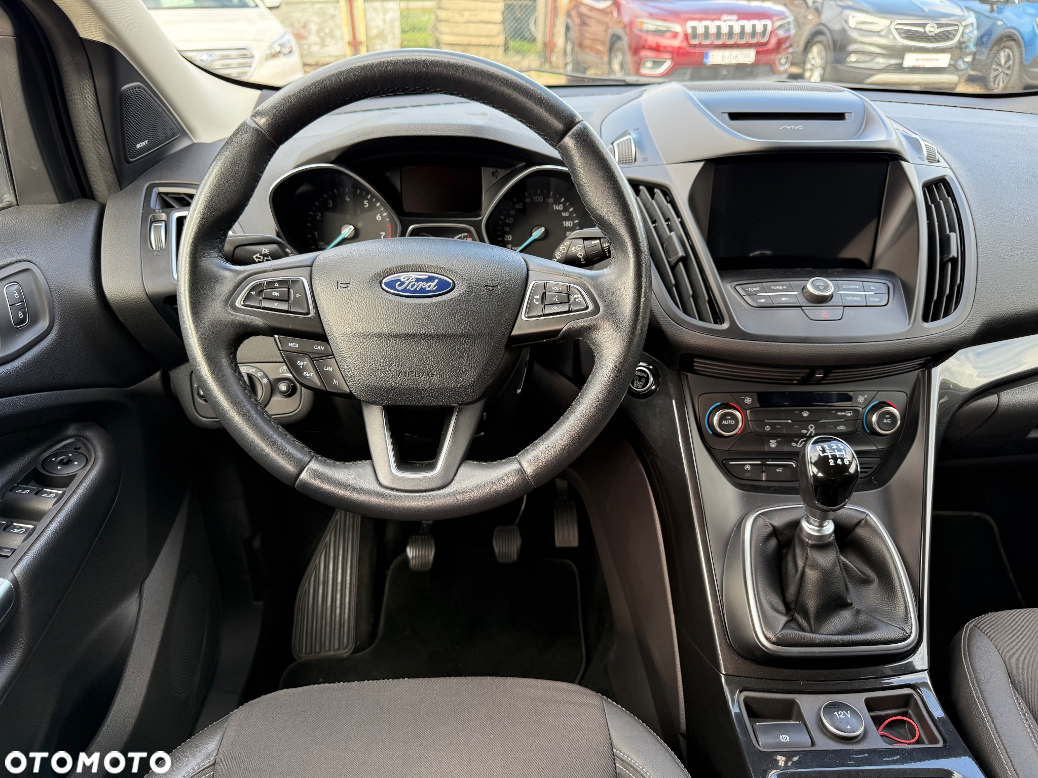Ford Kuga 1.5 EcoBoost 2x4 SYNC - 11
