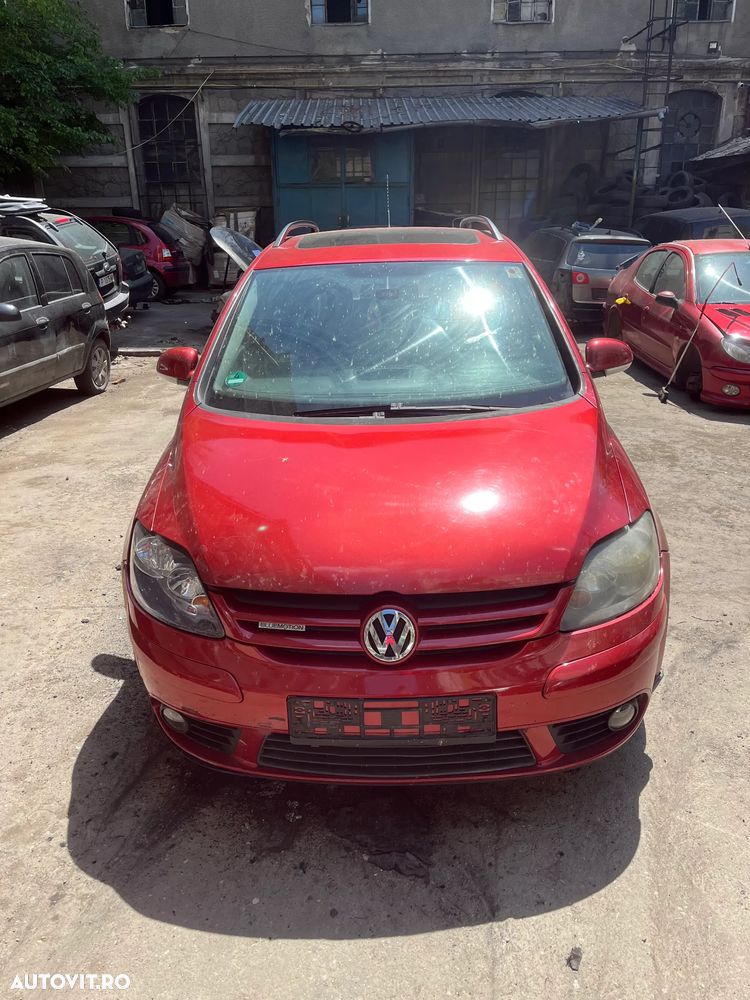 Dezmembrez VW Volkswagen Golf 5 PLUS visiniu rosu  2009 1,9 TDI BLS 77KW LA3X - 2