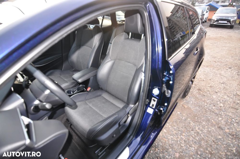 Toyota Corolla 1.8 Hybrid Touring Sports Business Edition - 7