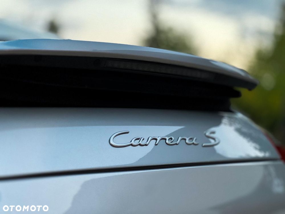 Porsche 911 Carrera 4 S - 32