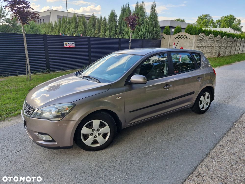 Kia Ceed 1.6 Crdi L Euro2012 - 16