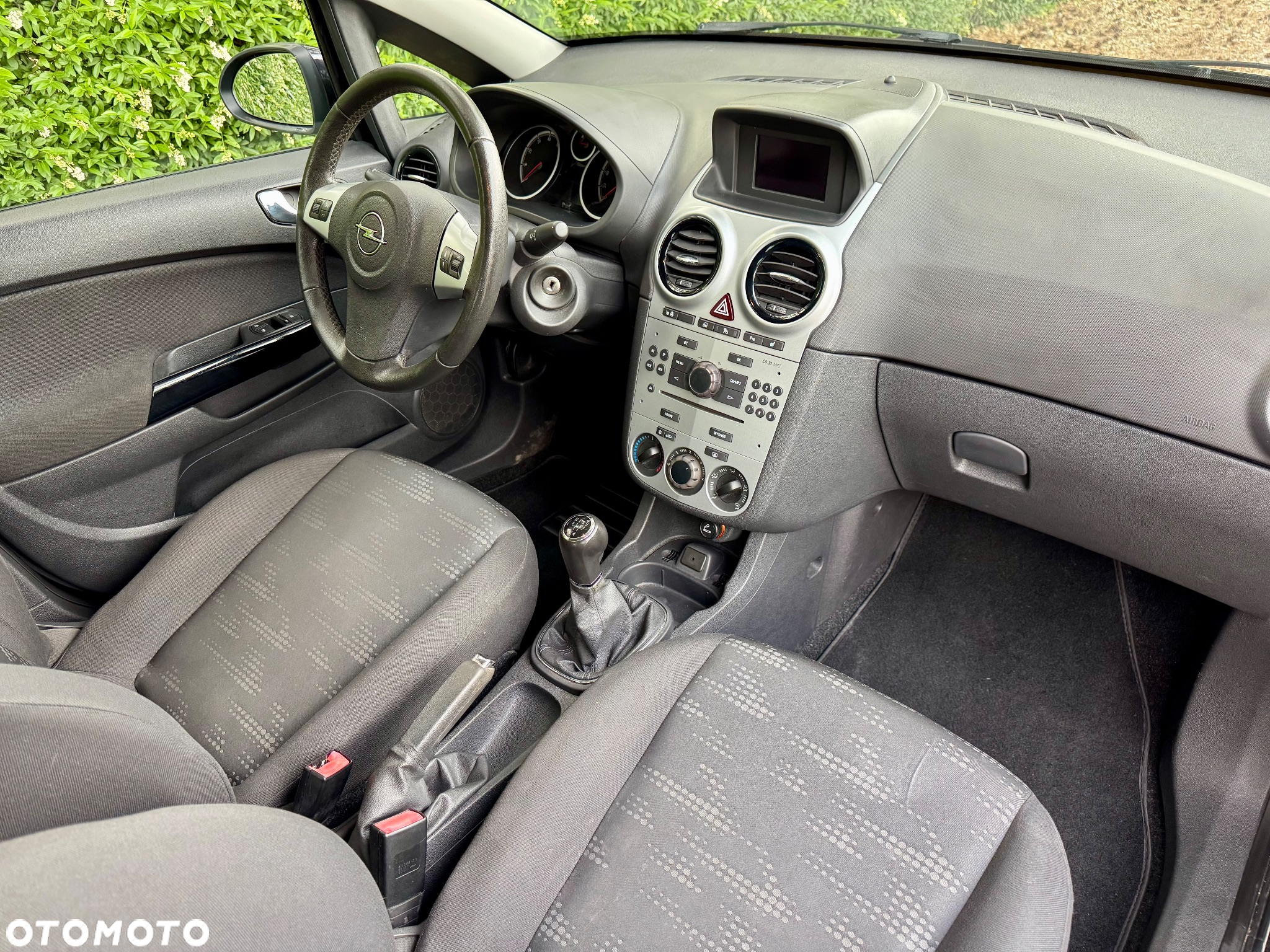 Opel Corsa 1.4 16V Energy - 12