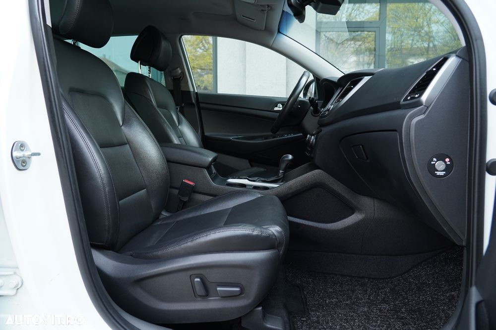 Hyundai Tucson 2.0 CRDI 4WD Automatik Premium - 11