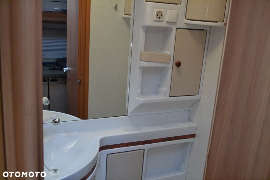 Hobby 490 De Luxe - 11