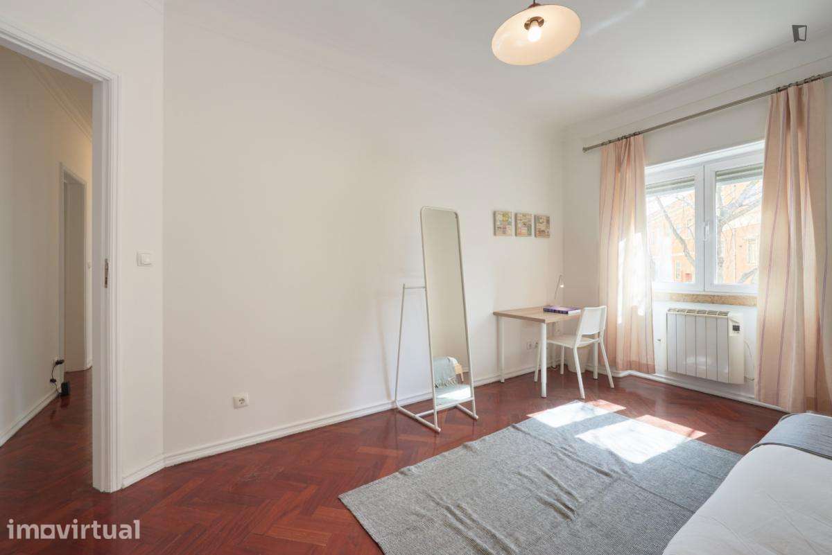 Quarto - localizado em Arroios Lisbon - Grande imagem: 4/24