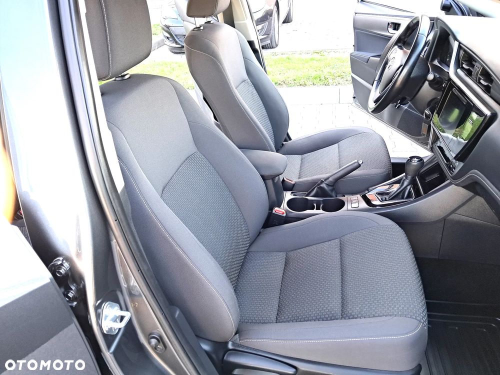 Toyota Corolla 1.6 Premium MS - 29