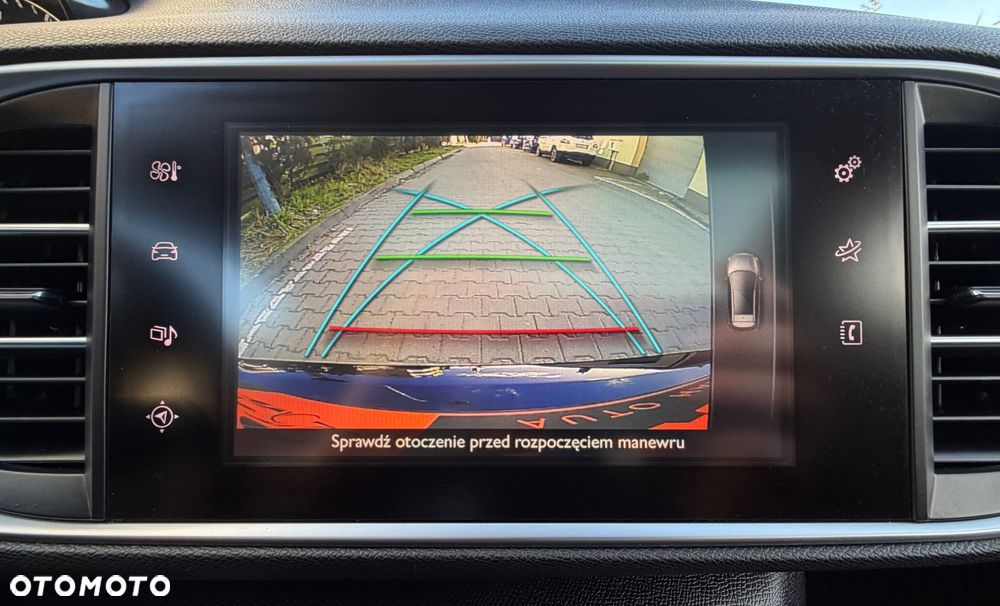 Peugeot 308 BlueHDi FAP 150 EAT6 Stop&Start GT-Line Edition - 29