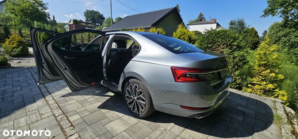Skoda Superb 2.0 TSI 4x4 L&K DSG - 11