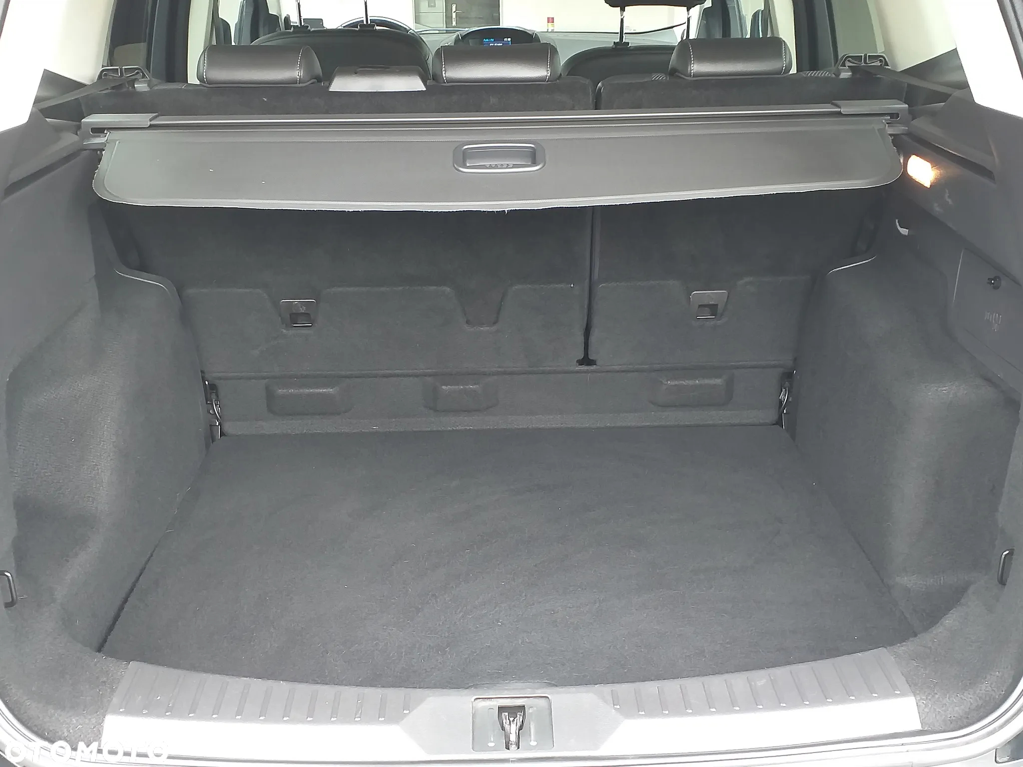 Ford Kuga 2.0 TDCi 2x4 Titanium - 27