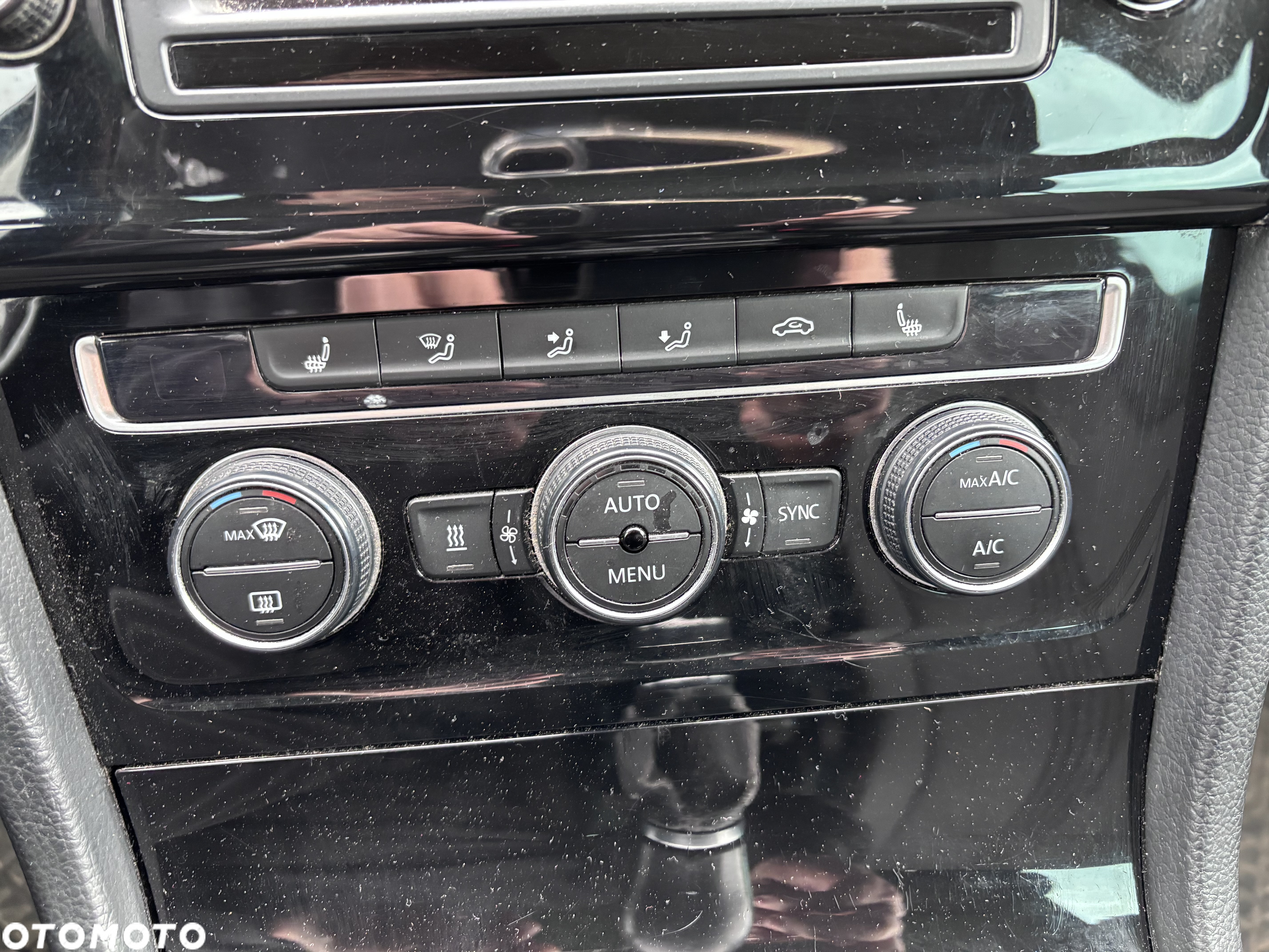 Volkswagen Golf 1.6 TDI BlueMotion Technology Allstar - 11