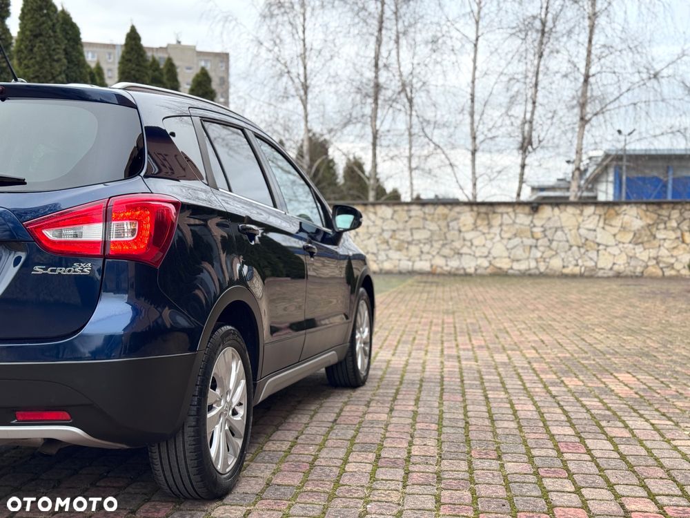 Suzuki SX4 S-Cross 1.0 T Premium 4WD - 32