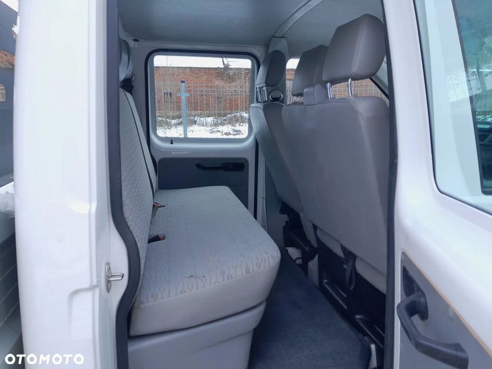 Volkswagen TRANSPORTER T5 - 12