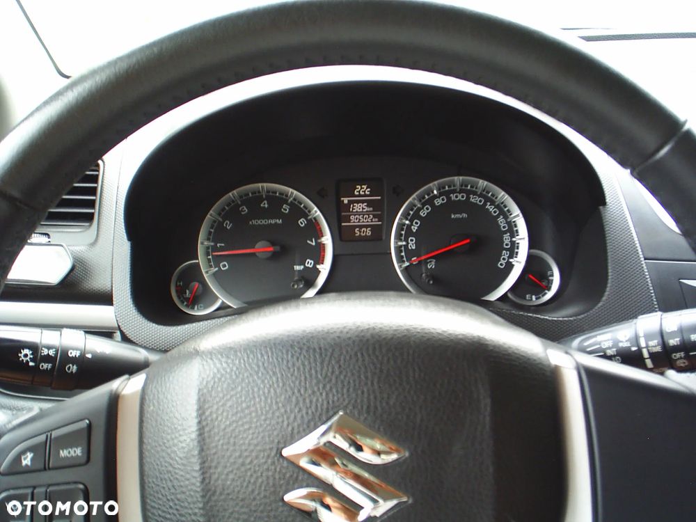 Suzuki Swift 1.2 4x4 Club - 9
