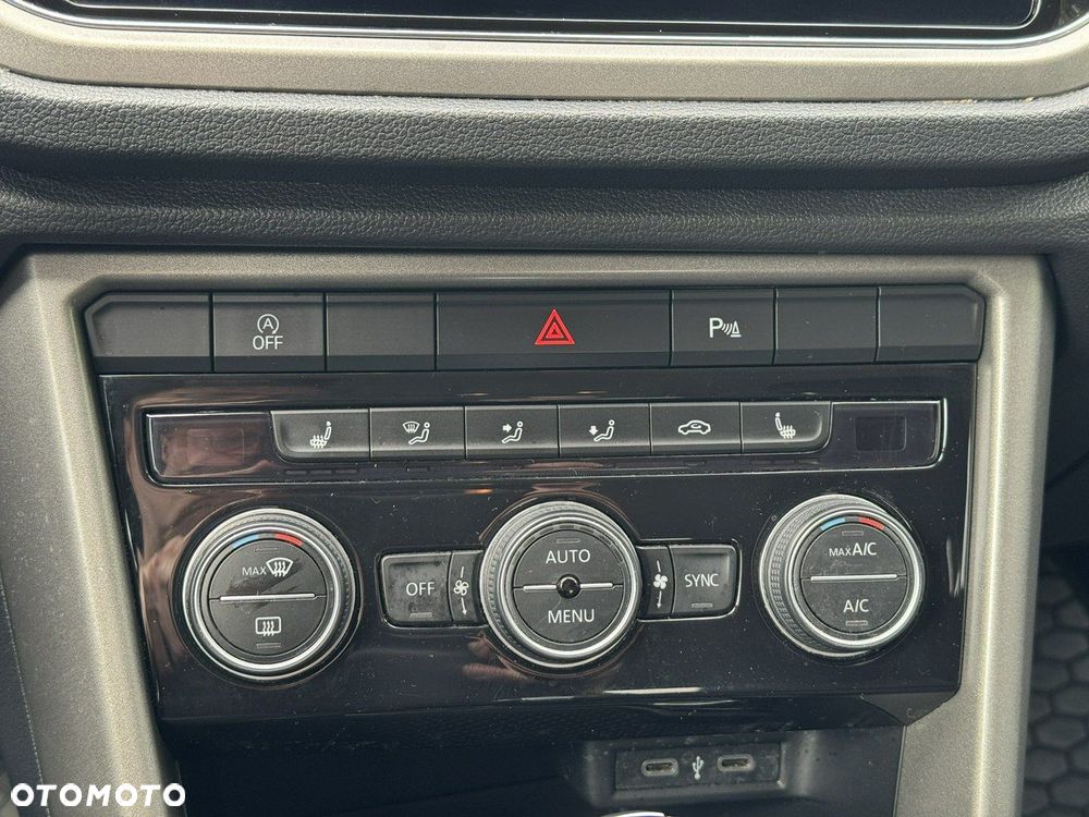 Volkswagen T-Roc 1.5 TSI ACT Advance DSG - 23