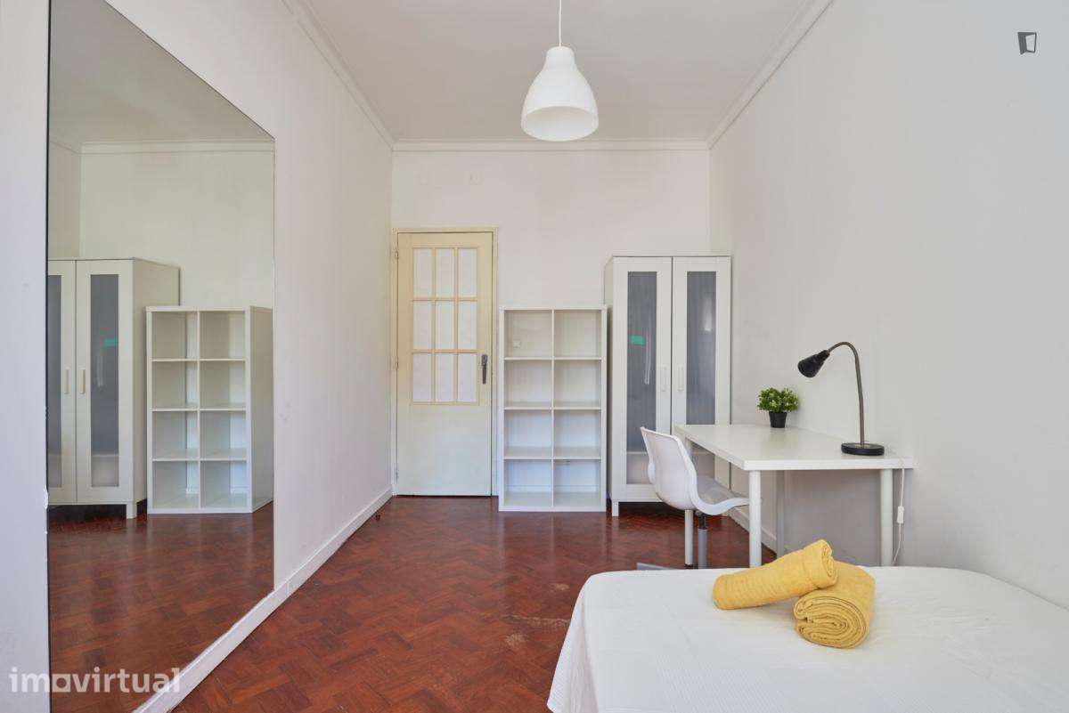 Quarto - localizado em Saldanha Lisbon - Grande imagem: 4/42