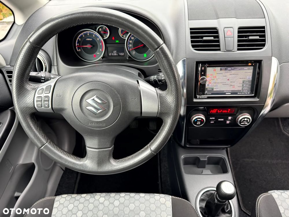Suzuki SX4 - 8