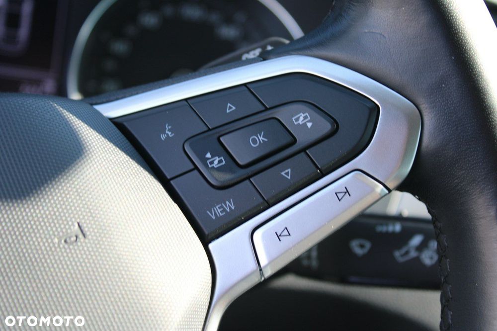 Volkswagen Passat - 20