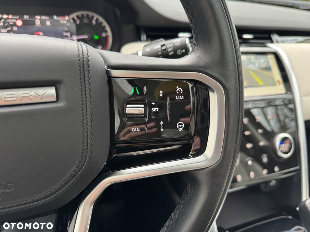 Land Rover Discovery Sport - 26