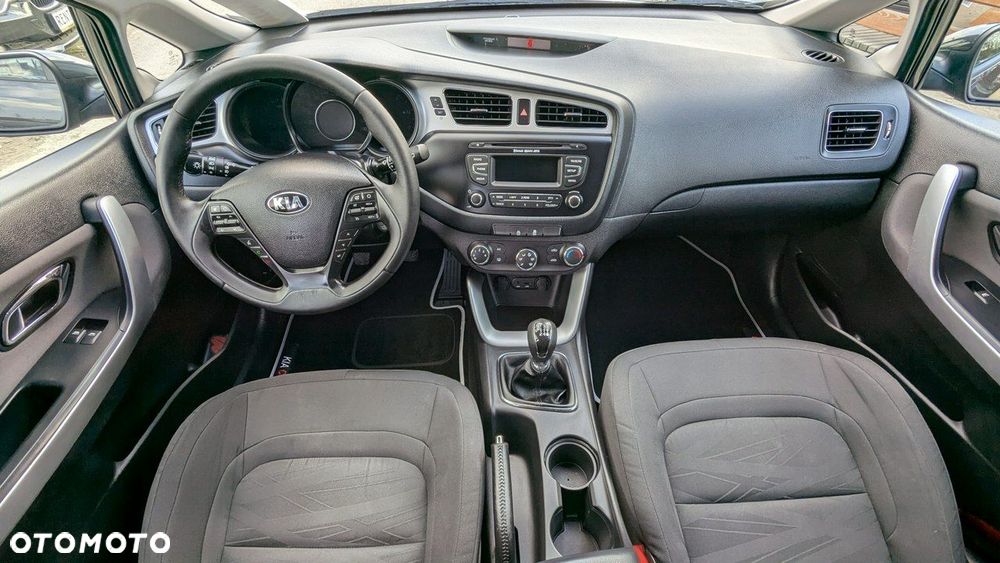 Kia Ceed - 18