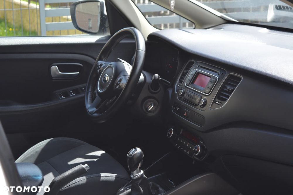 Kia Carens 1.7 CRDi 115 Dream Team Edition - 20