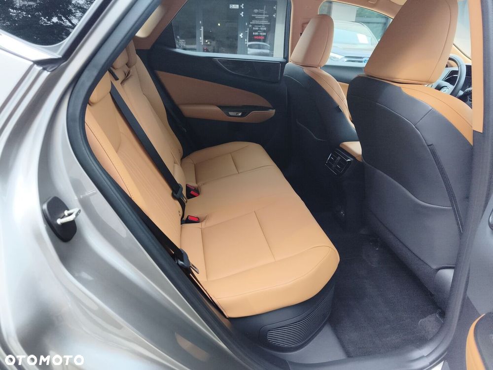 Lexus NX 350h Prestige 2WD - 11