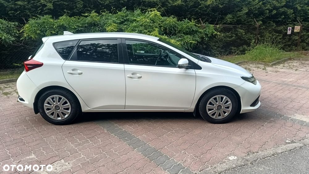 Toyota Auris 1.33 VVT-i Premium - 4