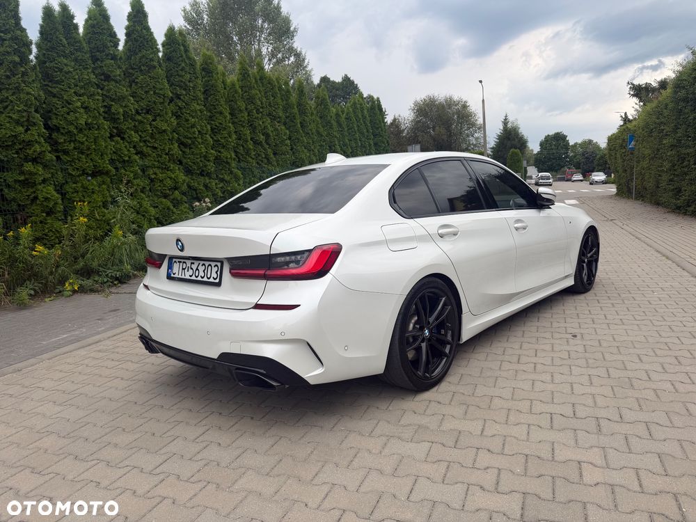 BMW Seria 3 330d M Sport - 6