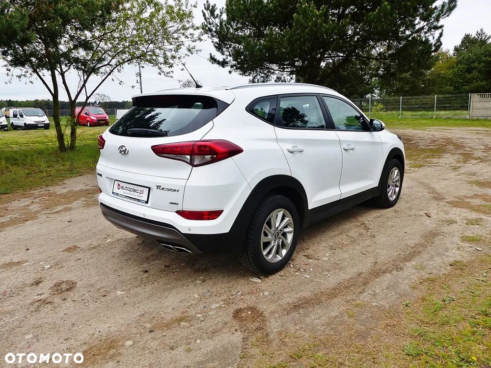 Hyundai Tucson 2.0 CRDi 4WD Automatik Advantage - 8