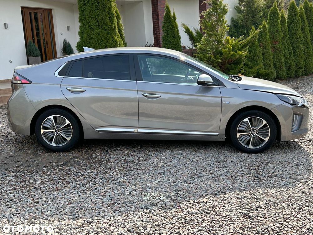 Hyundai IONIQ 1.6 GDI Premium - 2