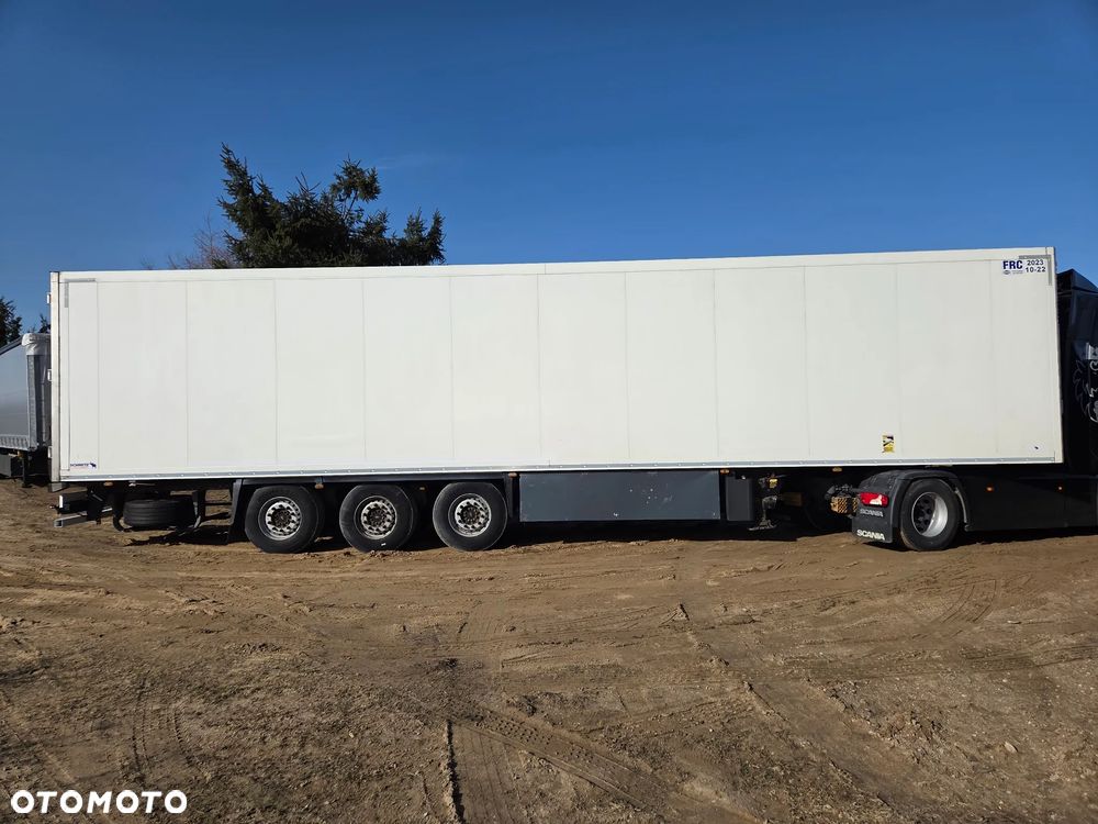 Schmitz Cargobull Sko 24 - 2