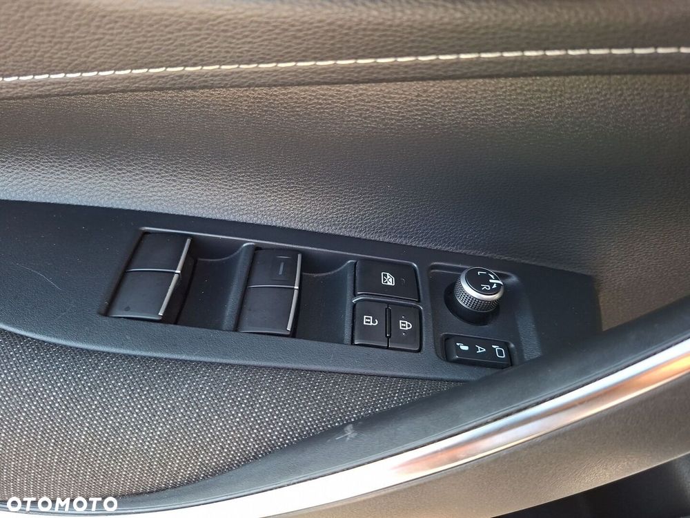 Toyota Corolla 1.8 Hybrid Comfort - 22
