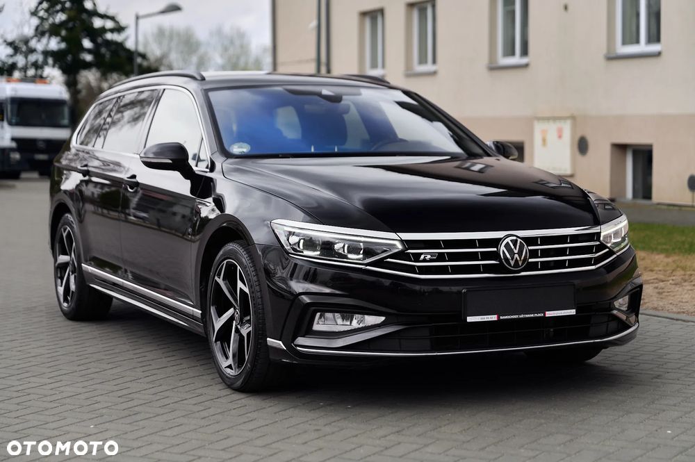 Volkswagen Passat Variant 2.0 TDI SCR DSG R-Line - 15