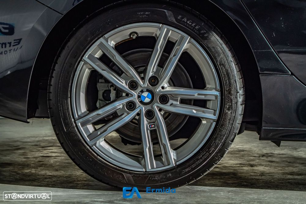 BMW 116 d Pack Desportivo M - 15