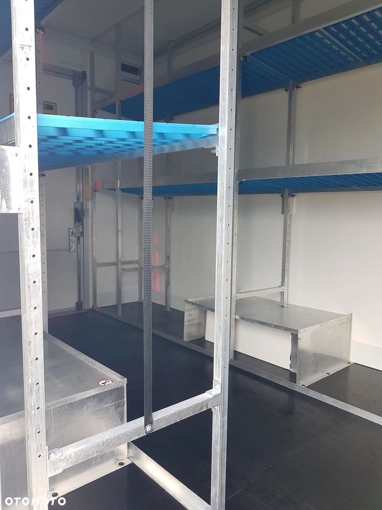 Iveco DAILY KONTENER NISKOPODŁOGOWY 4,43x2,23x2,42 SKLEP KAMPER KONIOWÓZ BAR KLIMA - 24