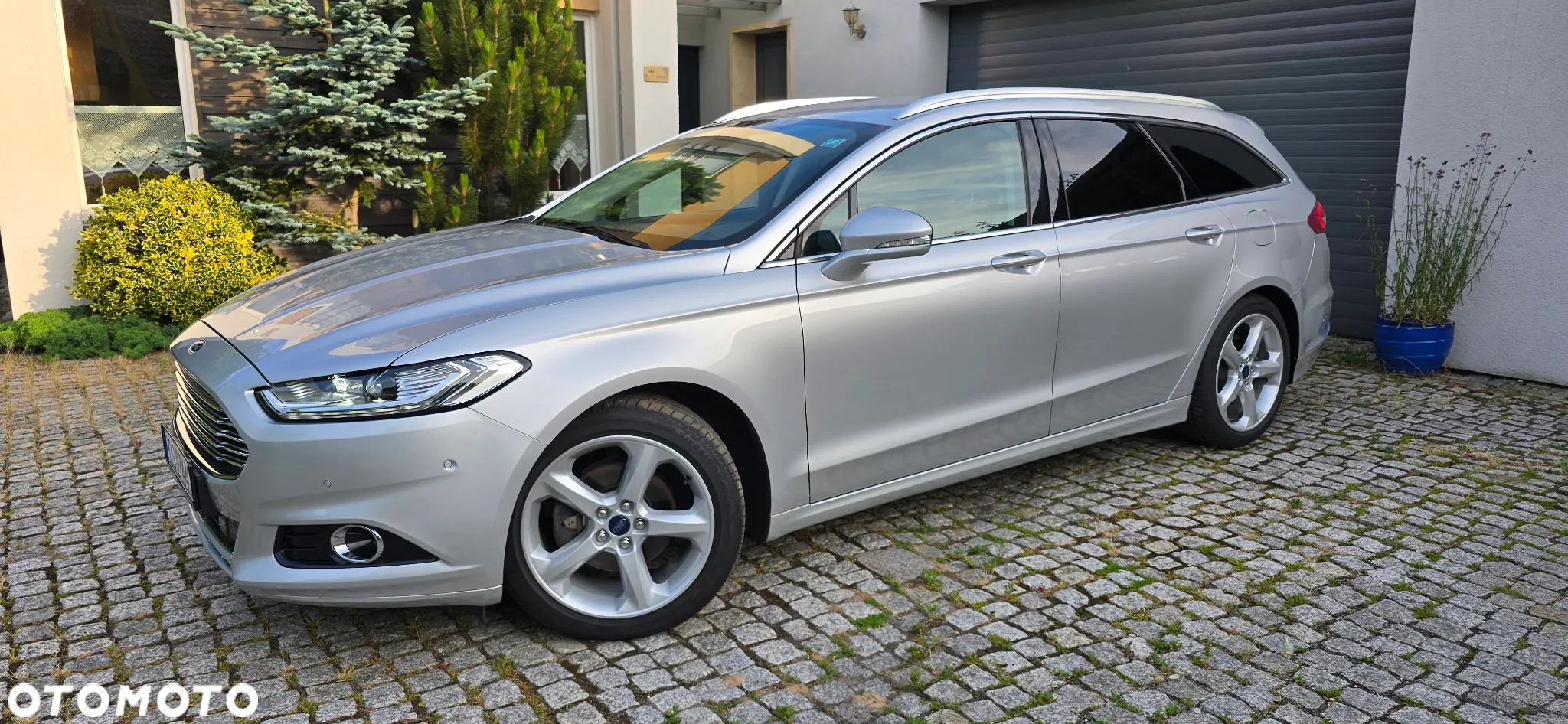 Ford Mondeo - 25