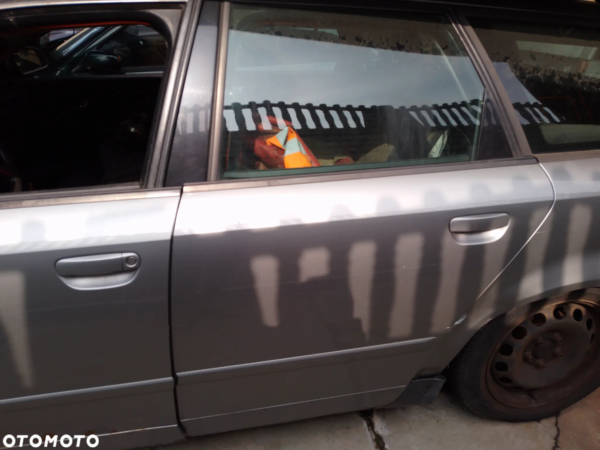 AUDI A4 B6 AVANT 00-06 1.9 TDI   LAMPA TYŁ PRAWA LEWA - 12