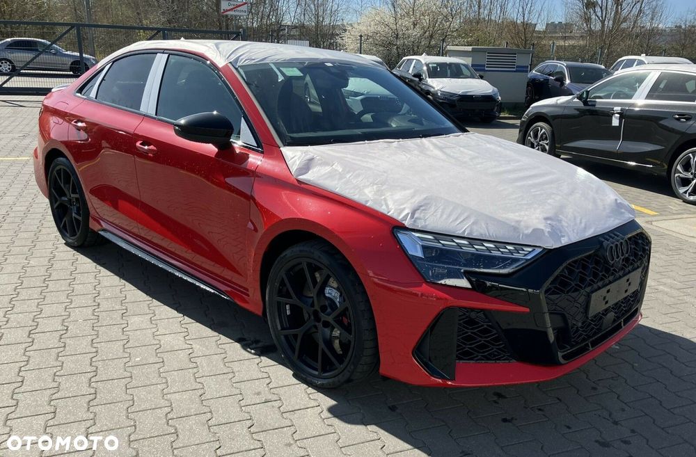 Audi RS3 Limousine - 10