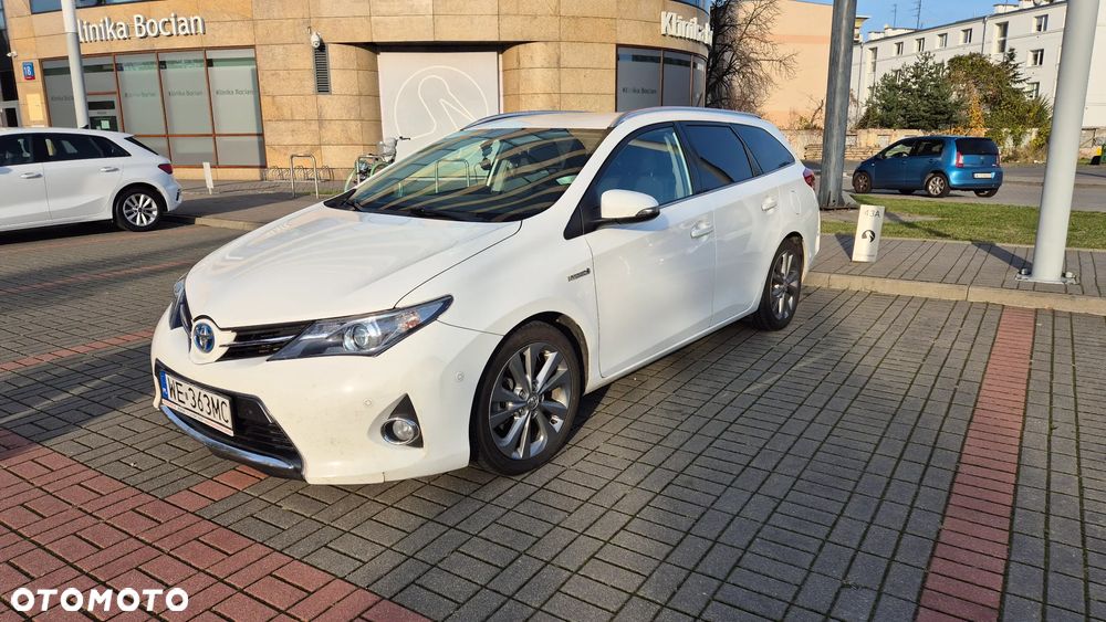Toyota Auris - 1