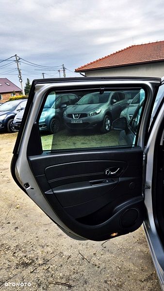 Renault Grand Scenic 2.0 16V 140 CVT Bose Edition - 32