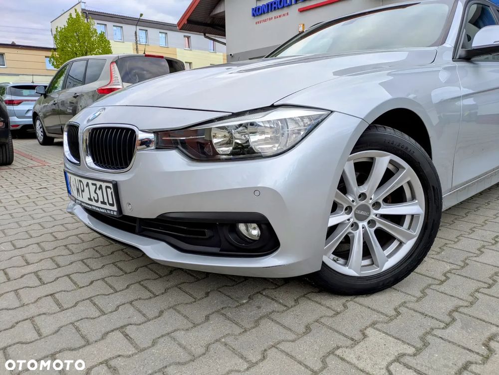 BMW Seria 3 318d - 9