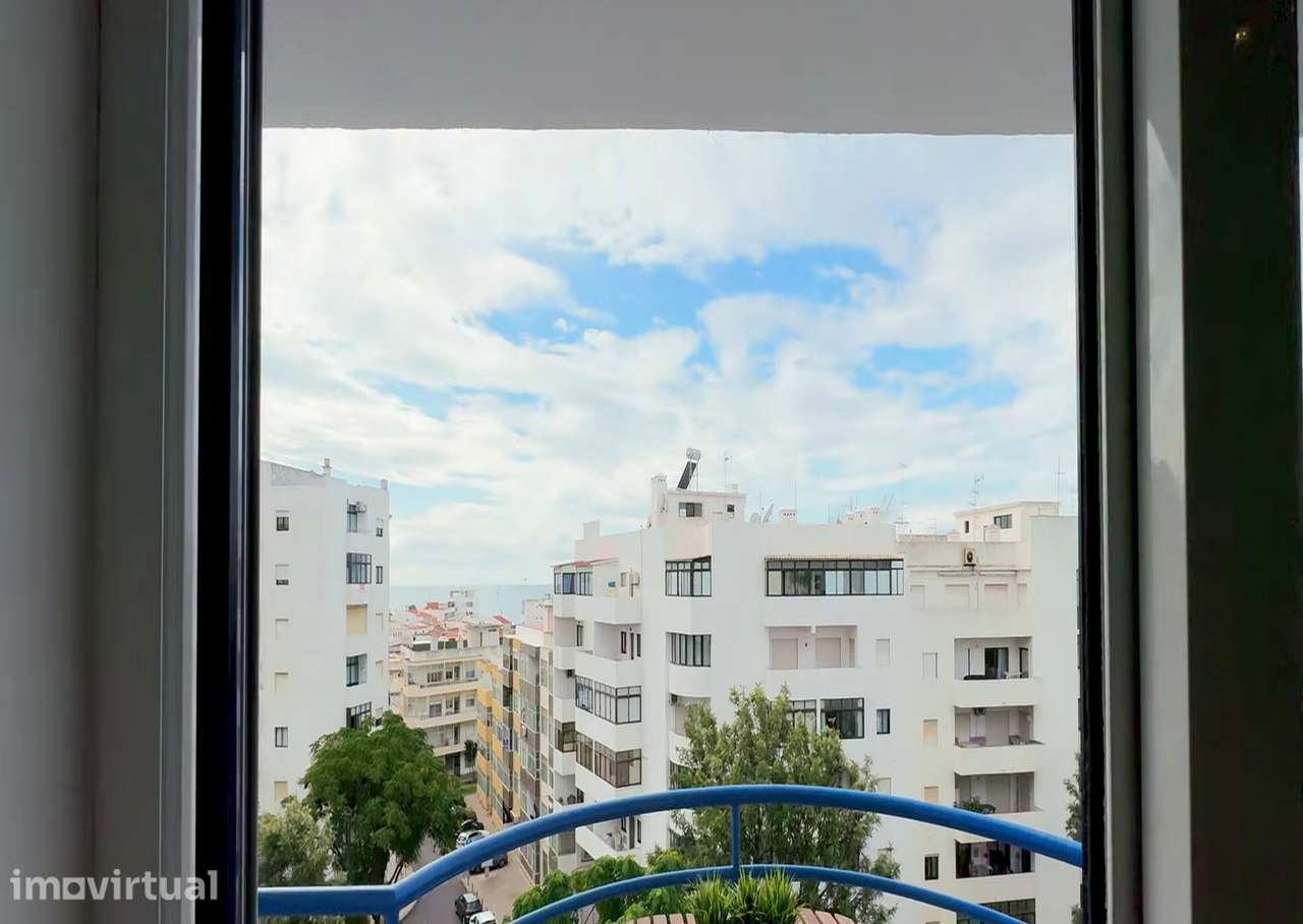 Apartamento T1 com varanda e ar condicionado em Quarteira - Grande imagem: 4/17