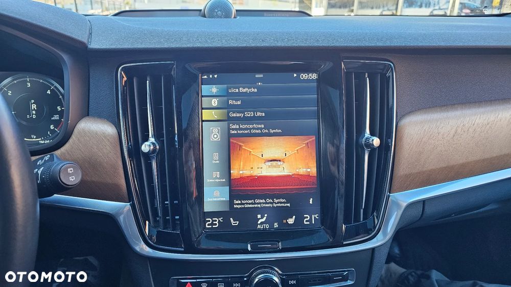 Volvo V90 D4 Inscription - 25