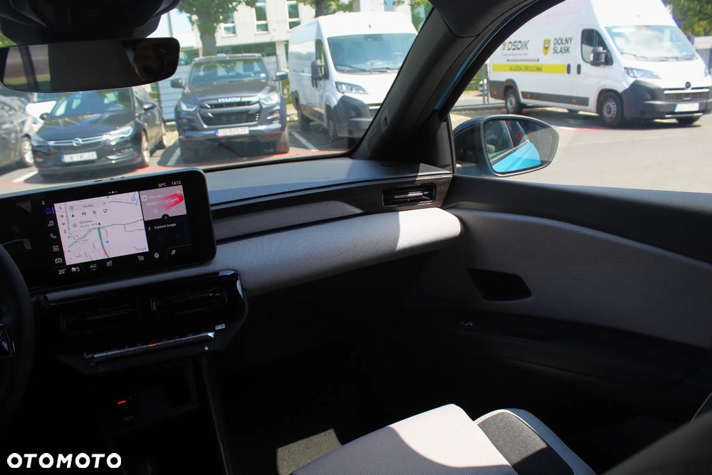 Nissan Micra 52kWh Evolve Plus - 14