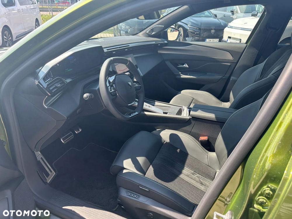 Peugeot 408 1.6 Plug-in Hybrid 240 GT Exclusive e-DCS7 - 9