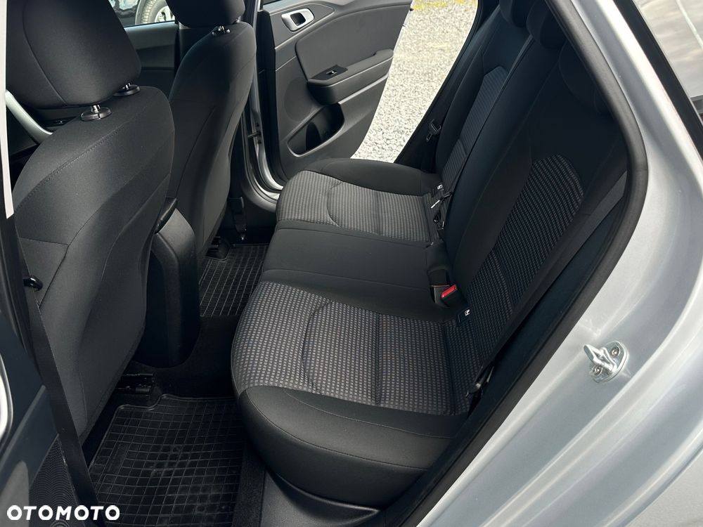 Kia Ceed 1.6 CRDi SCR L - 19