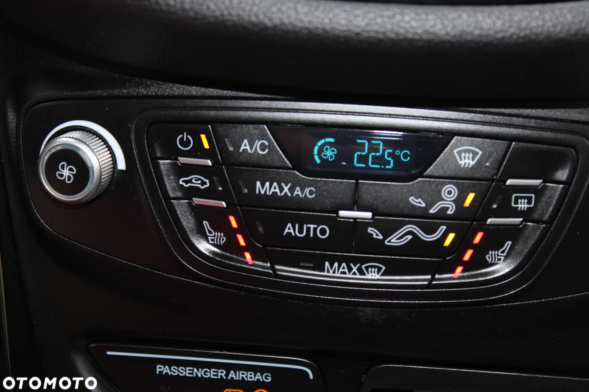 Ford B-MAX 1.6 TDCi Titanium X - 24