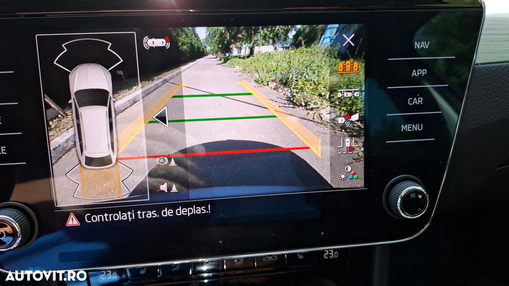 Skoda Superb 2.0 TDI DSG Ambition - 21