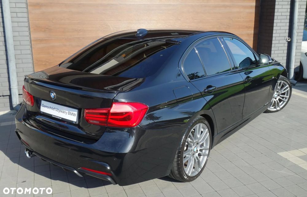 BMW Seria 3 330d xDrive M Sport EU6 - 11