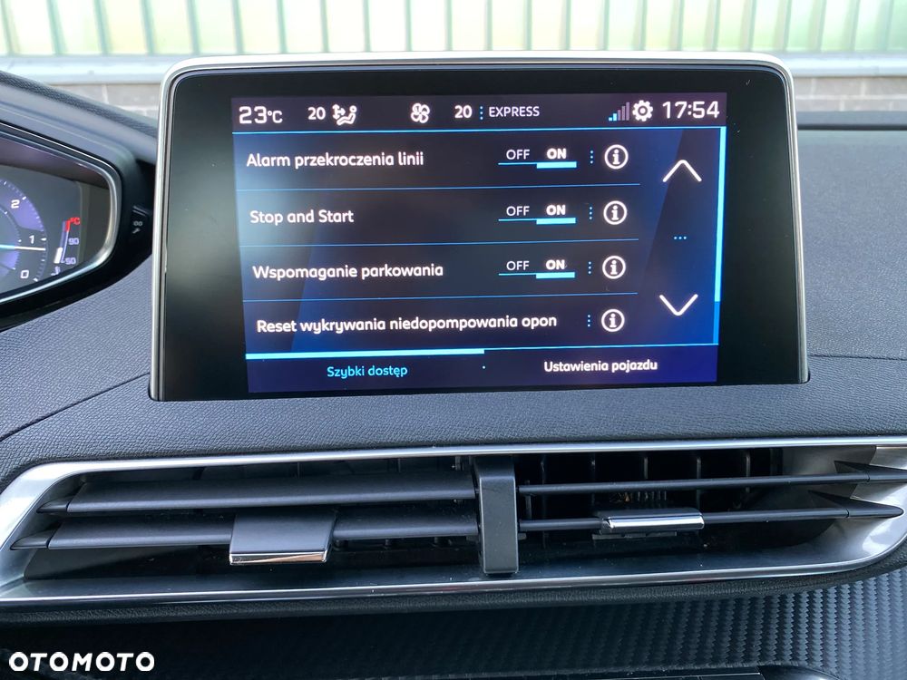 Peugeot 3008 1.5 BlueHDi Active S&S - 18