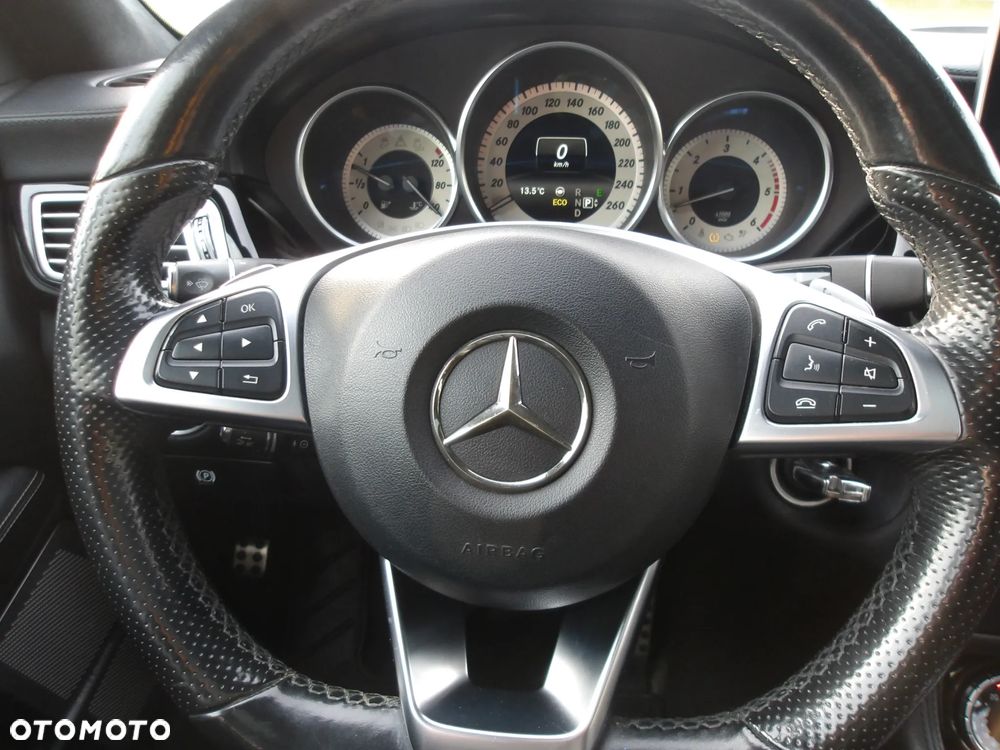 Mercedes-Benz CLS - 12